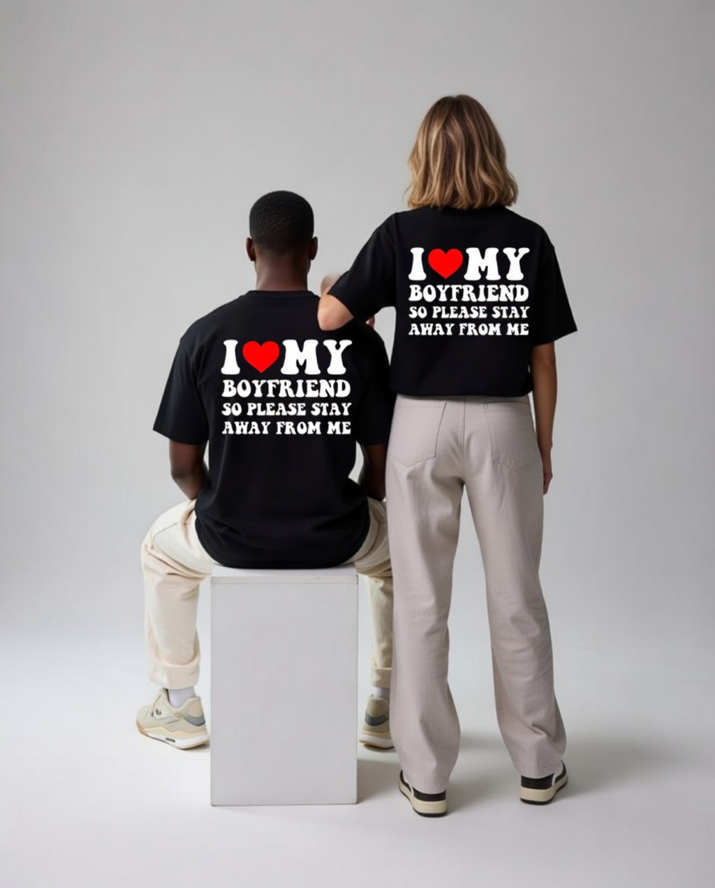 I Love My Boyfriend Away From Me Unisex Baskılı T-Shirt