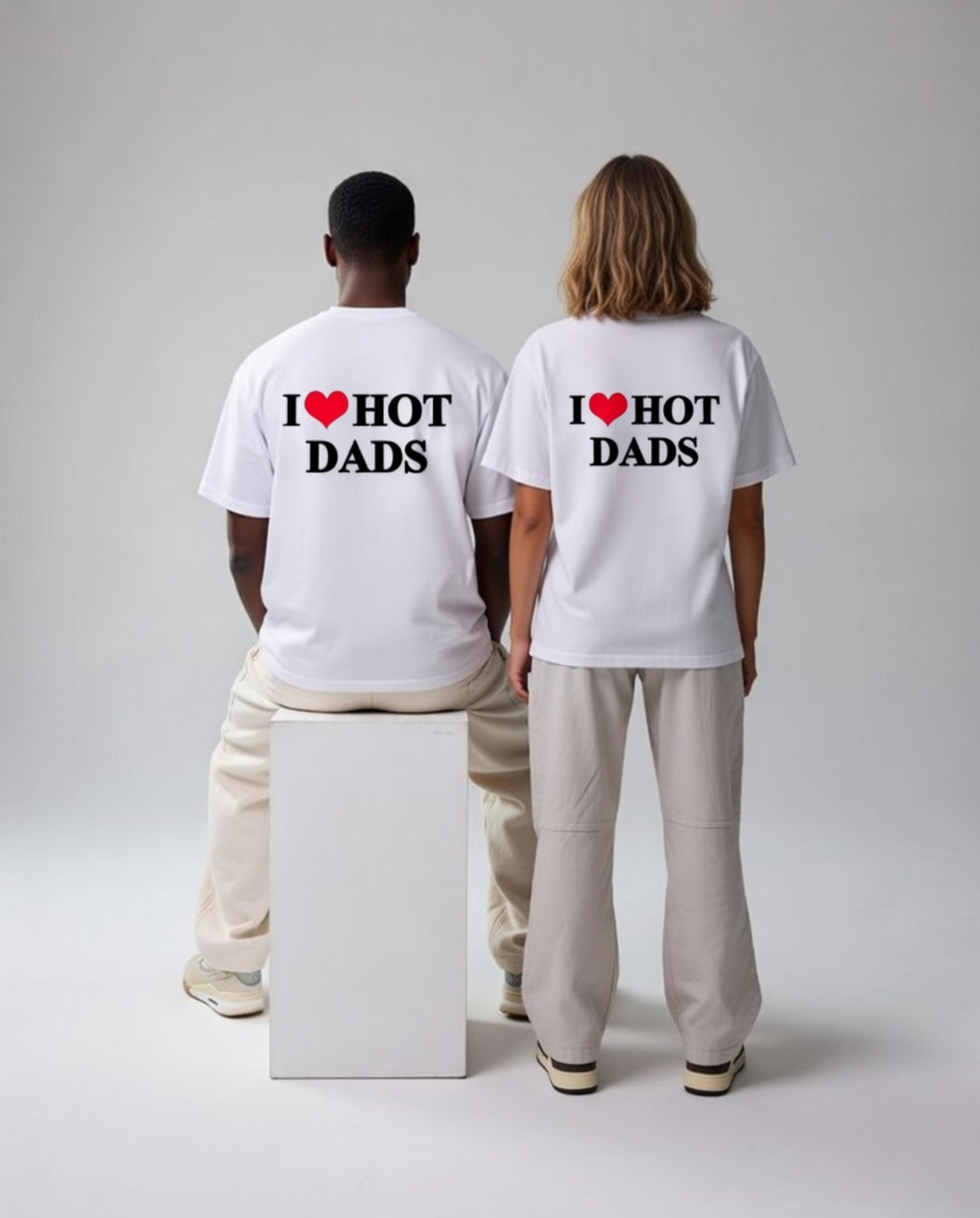 I ❤️ Hot Dads Unisex Baskılı T-Shirt