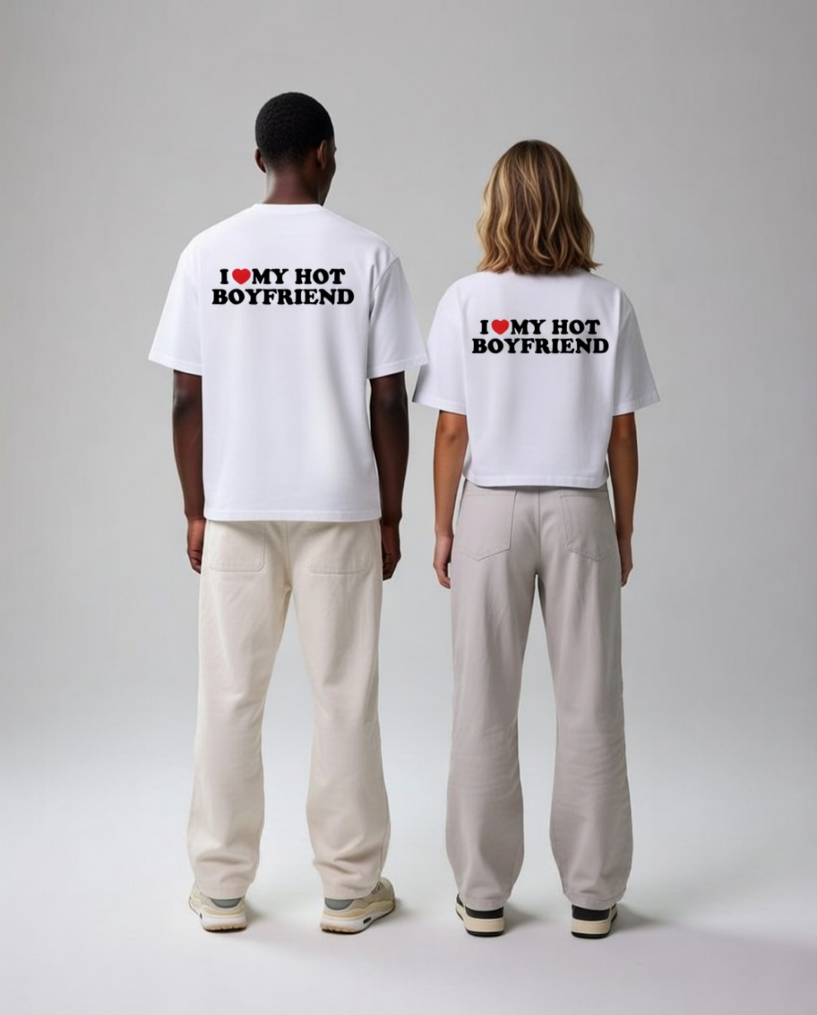 I Love My Hot Boyfriend Unisex Baskılı T-Shirt