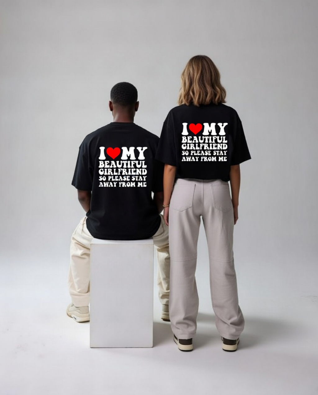 I Love My Girlfriend Away From Me Unisex Baskılı T-Shirt