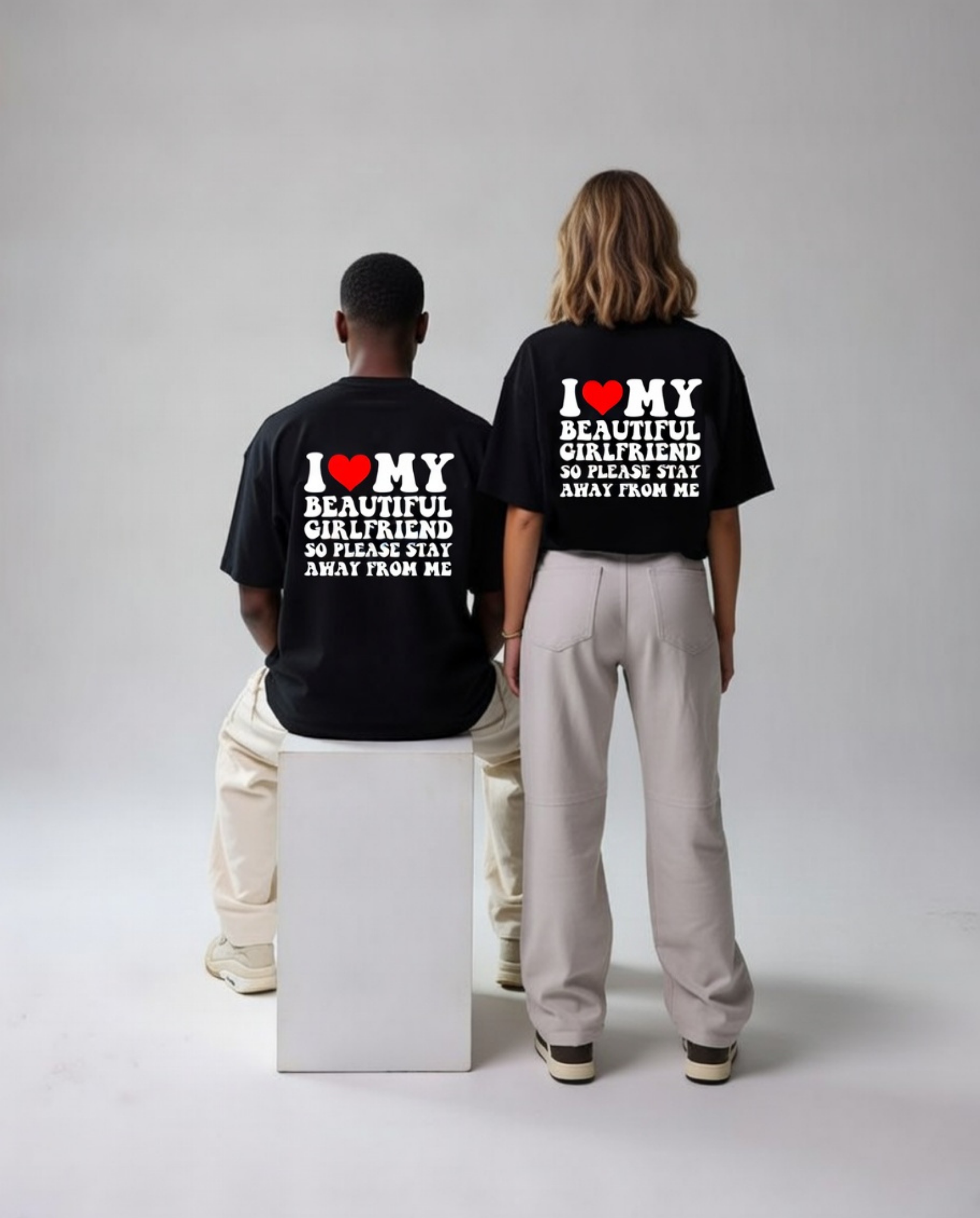 I Love My Girlfriend Away From Me Unisex Baskılı T-Shirt