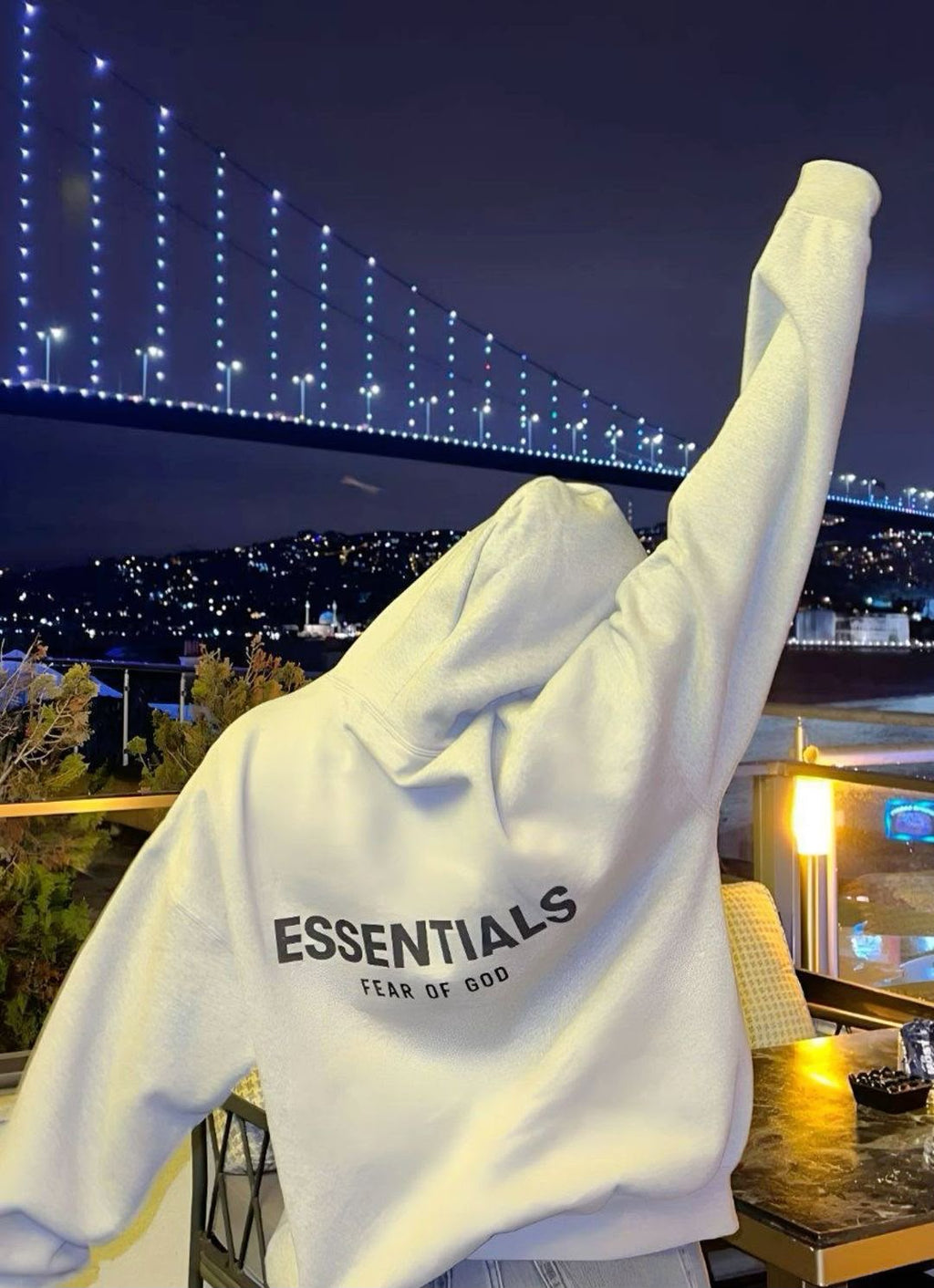 Essentials Yazılı Hoodie — Krem