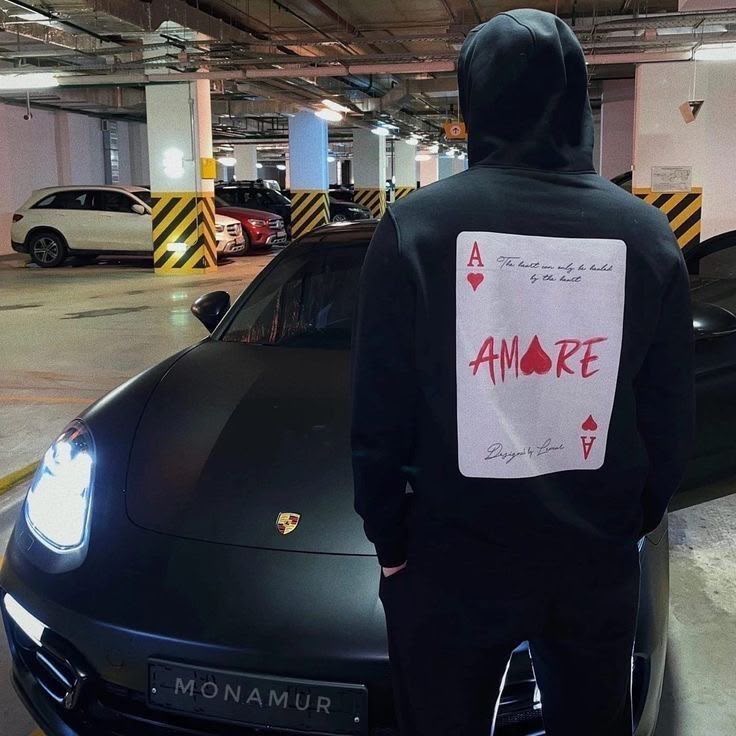Amore Oyun Kartı Baskılı Hoodie — Siyah