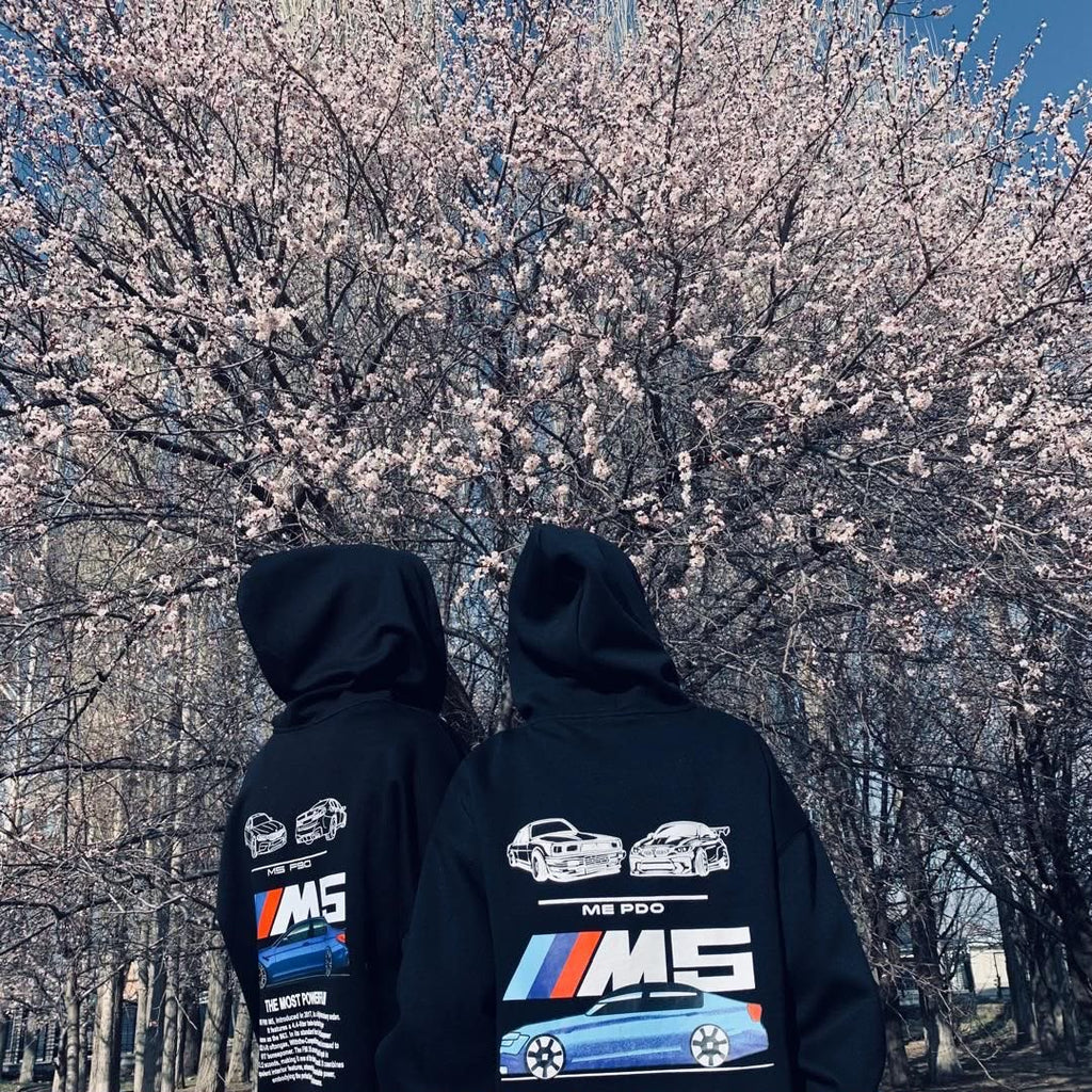 M5 Otomobil Grafik Hoodie — Siyah