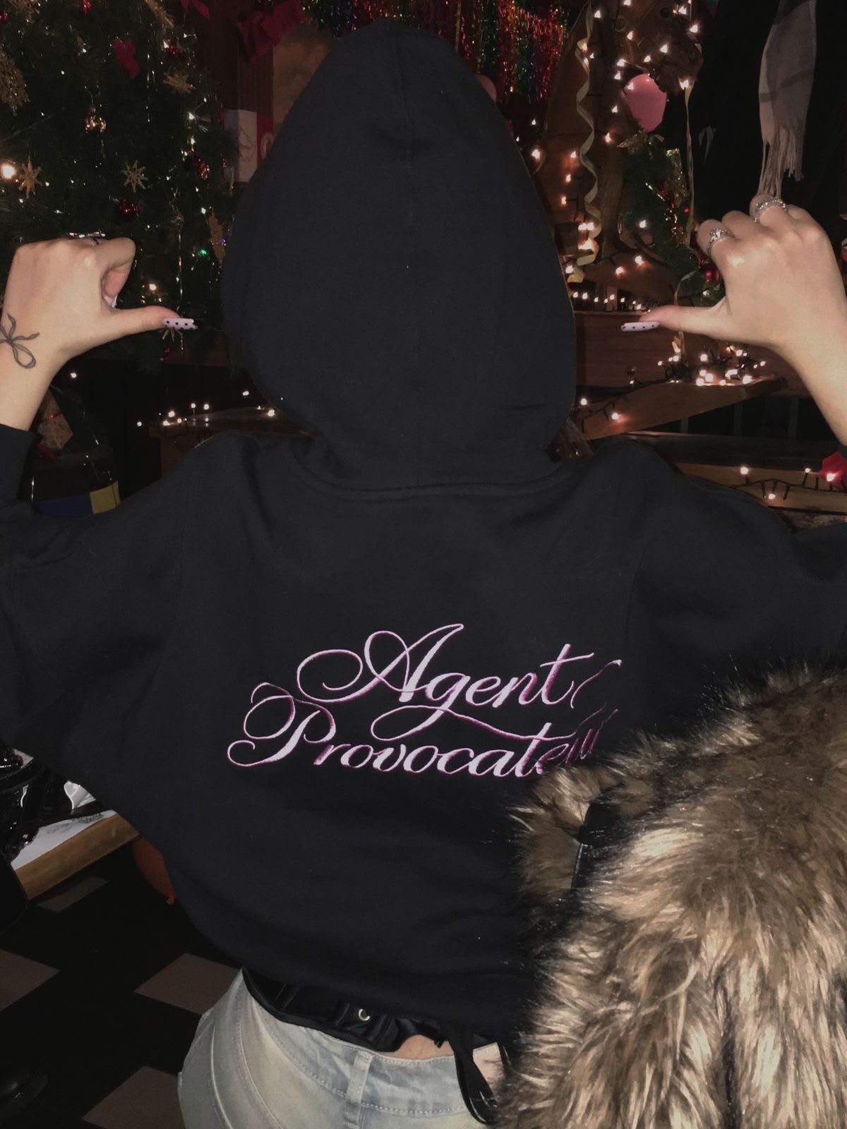 Agent Provocateur Pembe Yazılı Hoodie — Siyah