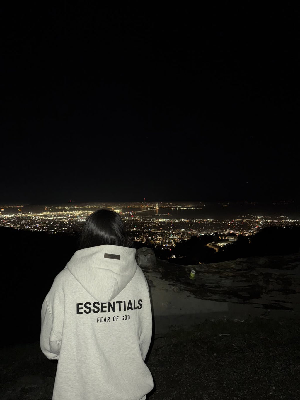 Essentials Yazılı Hoodie — Krem