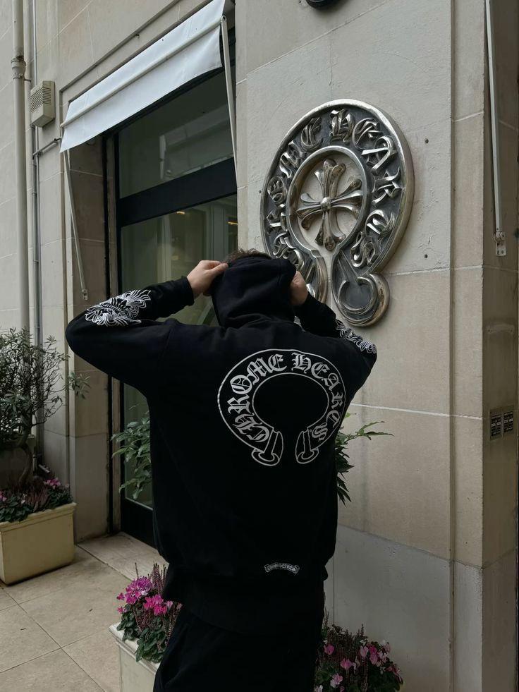 Chrome Horseshoe Floral Hoodie — Siyah — yeni gönderi 10