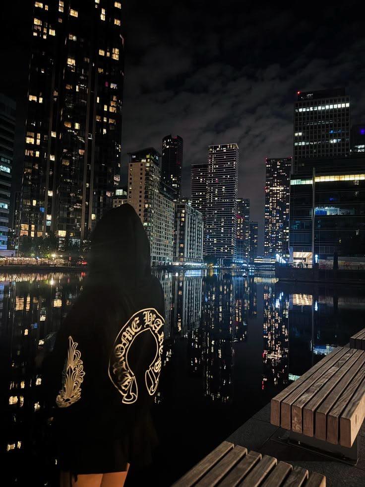 Chrome hoodie — kullanıcı fotoğrafı 85